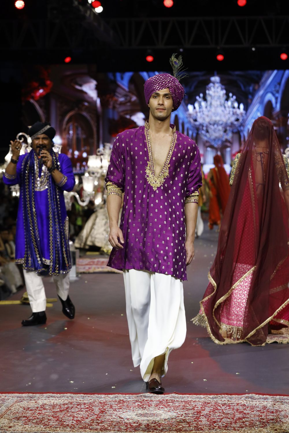 Rehzaar Amethyst Kurta Set