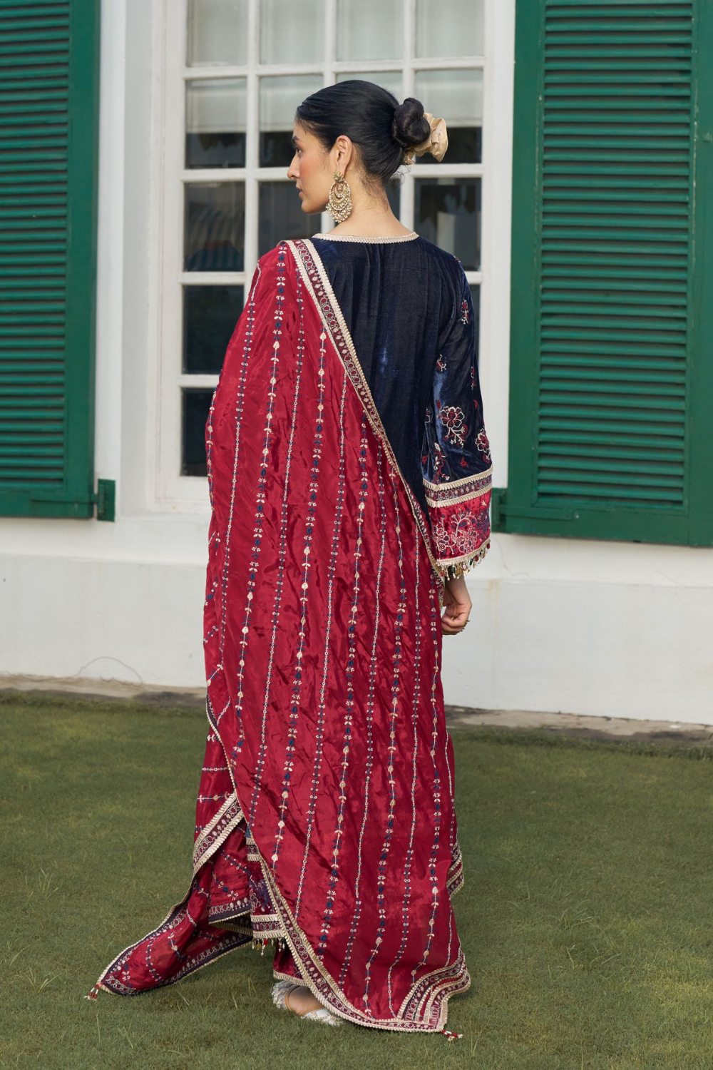 Velvet Dhun Navy Kurta Set With Viscose Glass Organza Wine Dhun Dupatta