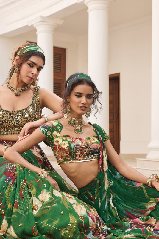 GREEN FLORAL PRINT AND HIGHLIGHTED SKIRT SAREE SET