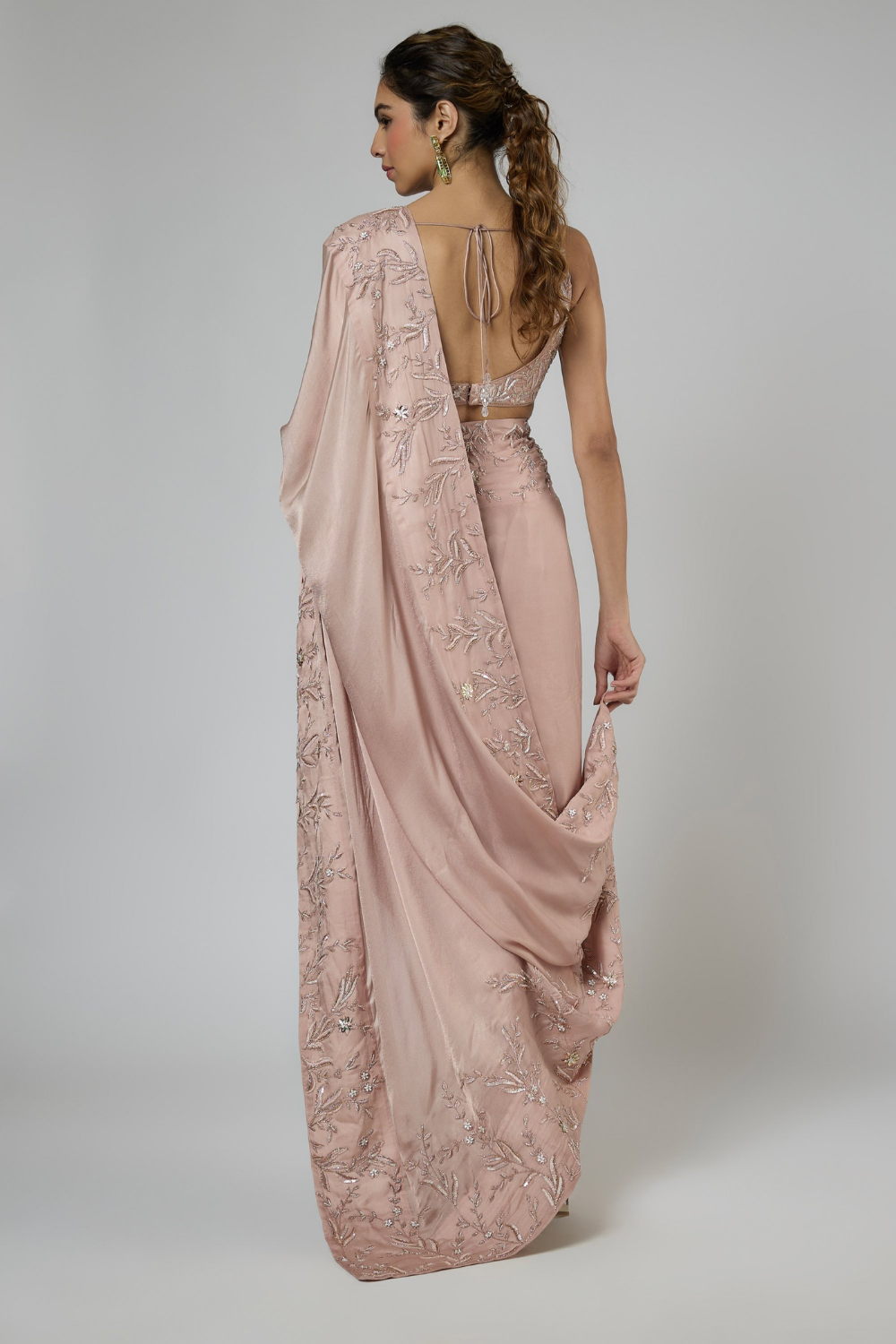 ONION PINK INTRICATE FLORAL EMBROIDERED SAREE SET