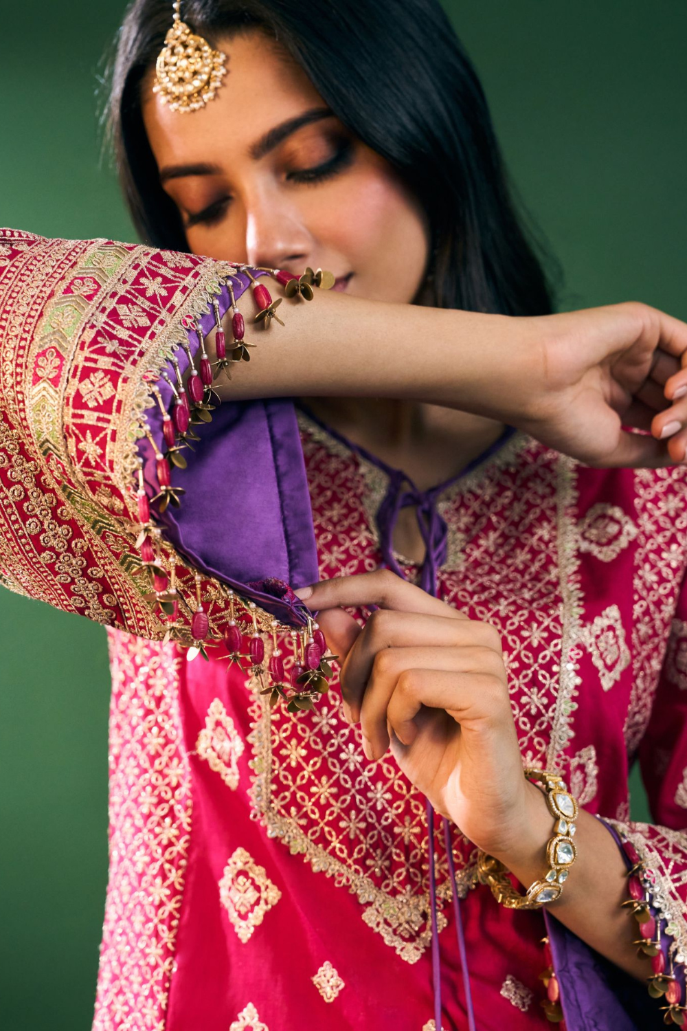 Hira Pima Satin Fuschia Kurta Set
