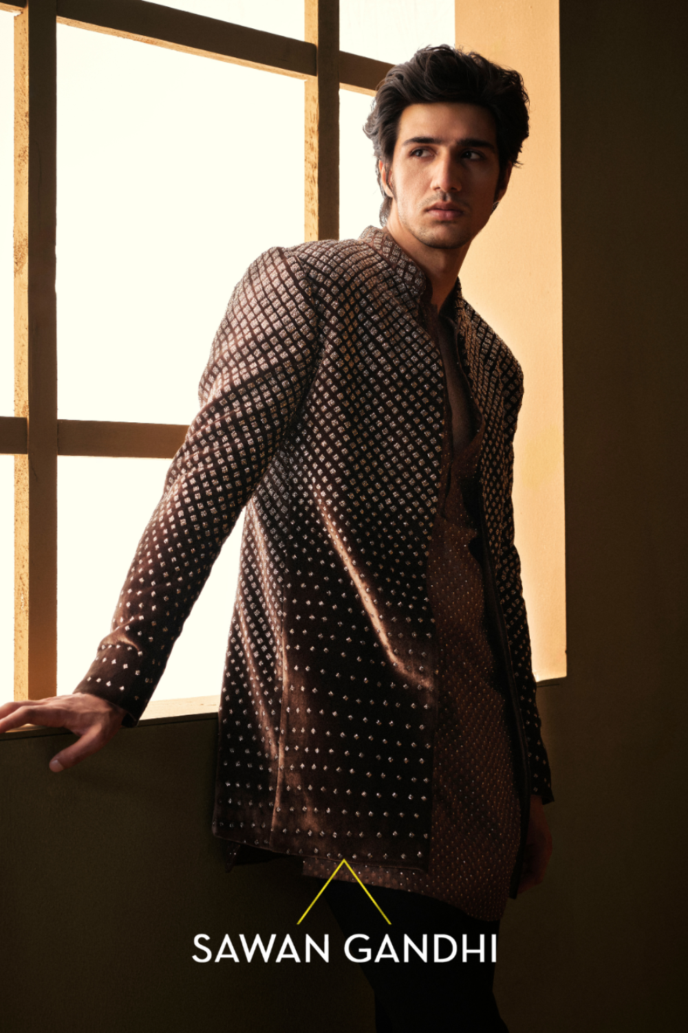 BROWN CUTDANA BANDHGALA