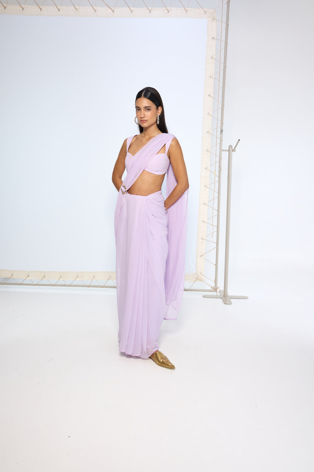 Lilac Movable Brooch Saree