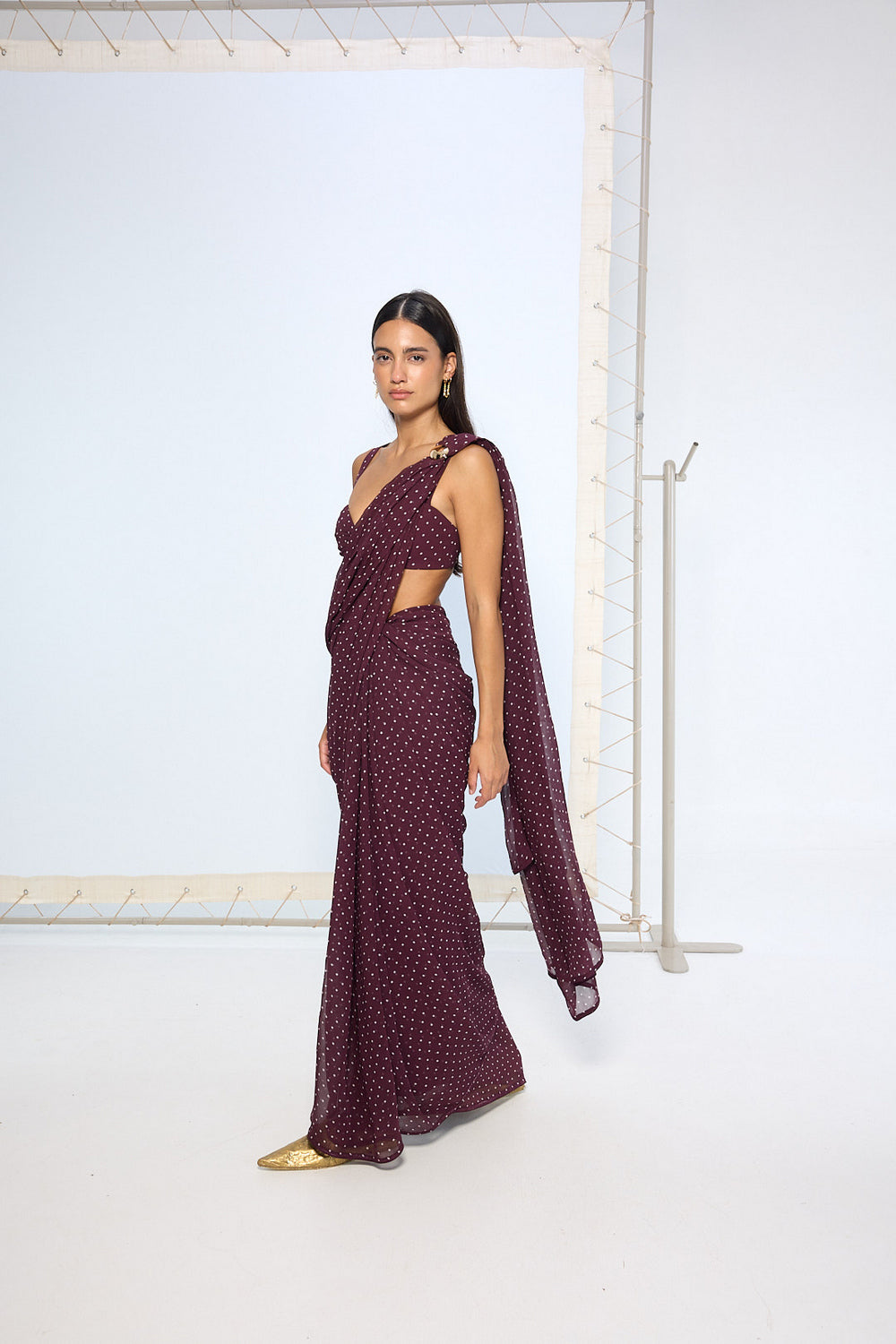 Maroon Movable Brooch Dotted saree