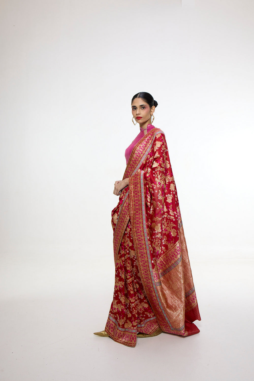 Handwoven Ruby Red Mashroo Silk Saree