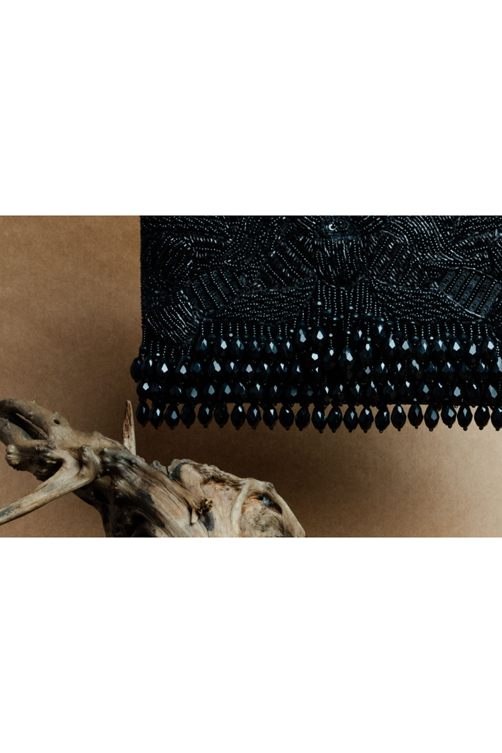 Ornate Radiance Kasse Black