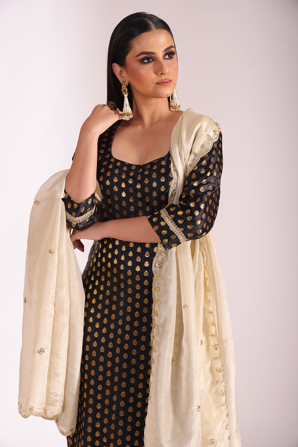 Noorika Black Kurta with pant and dupatta- set of 3