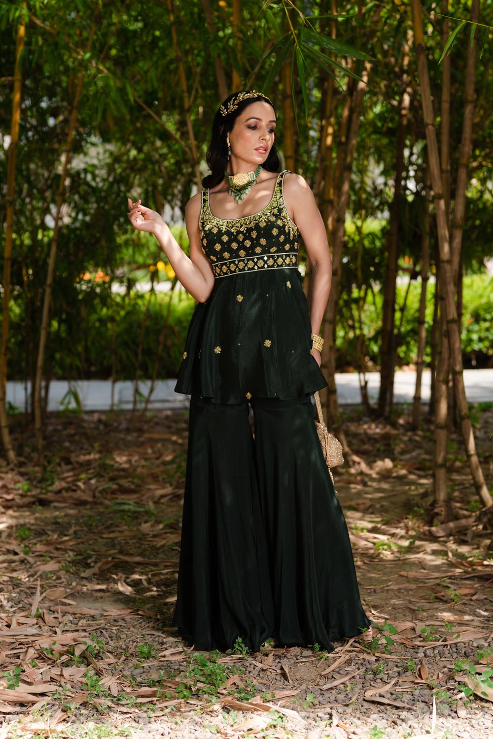 Aaisha Sharara Set