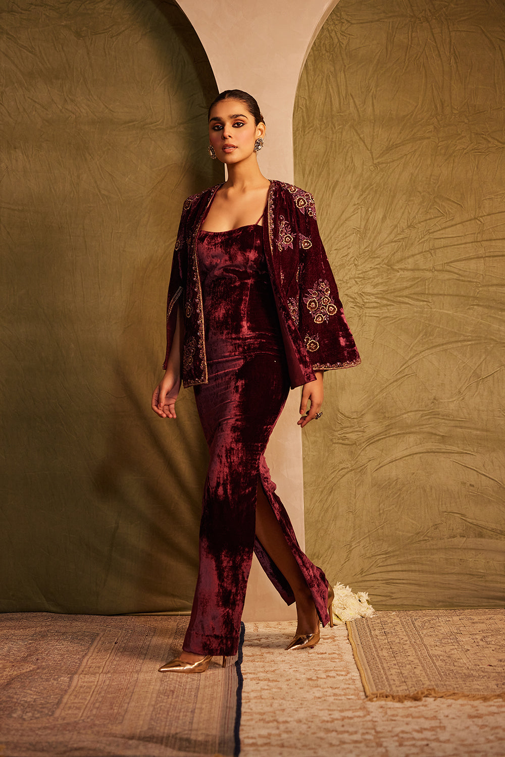 Wine Cape Jacket With High Side Slit Dress