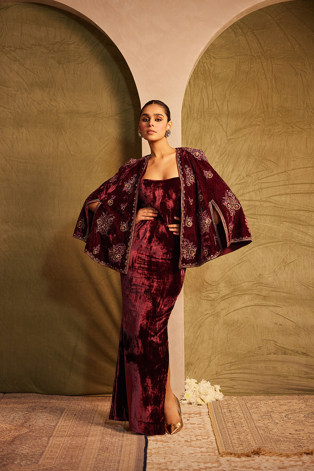 Wine Cape Jacket With High Side Slit Dress