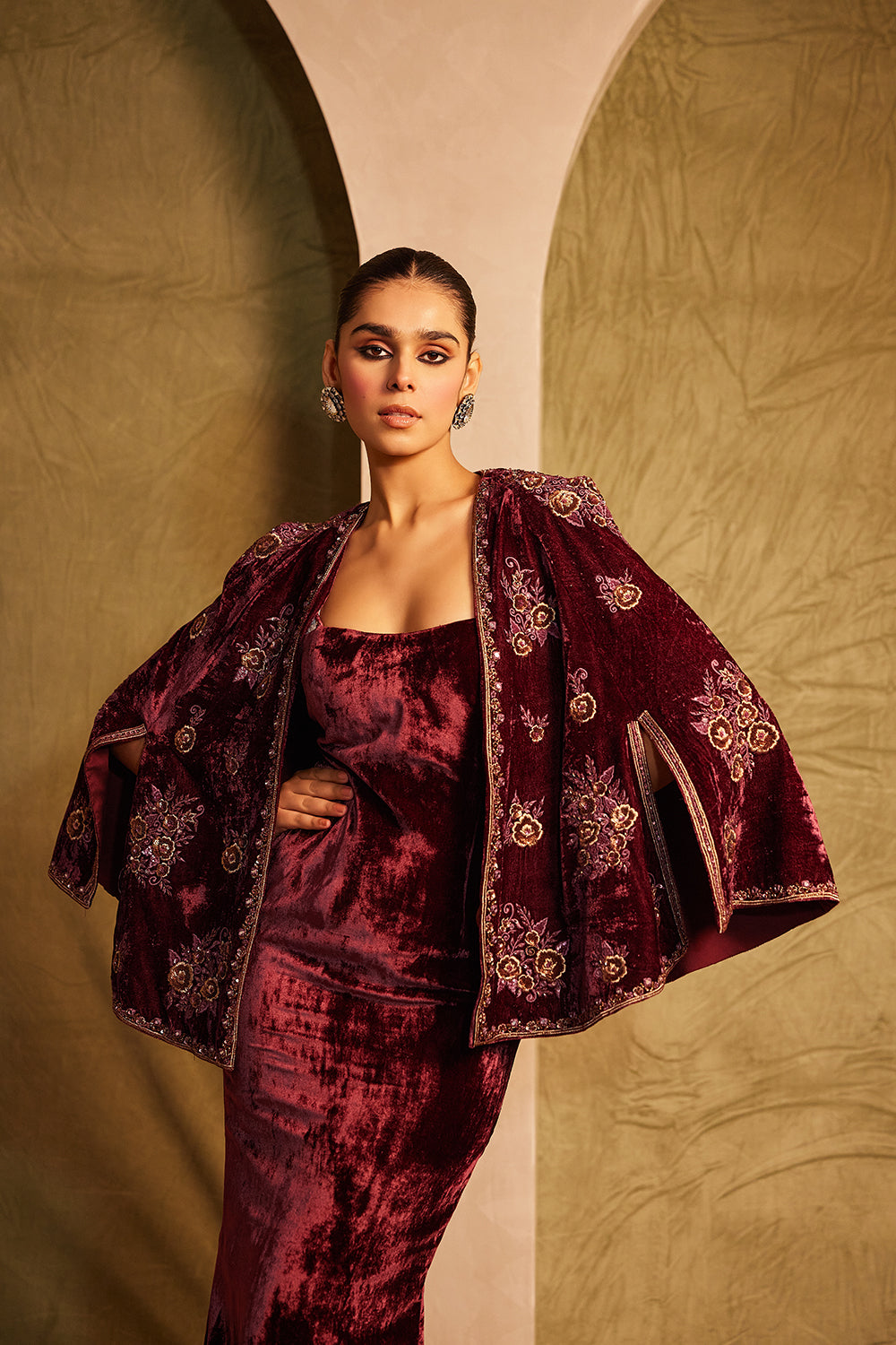 Wine Cape Jacket With High Side Slit Dress