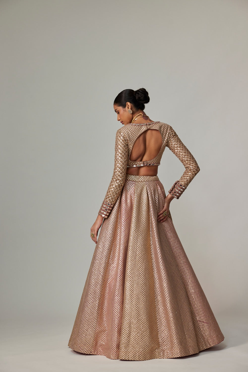 DEEP BEIGE MULTICOLOR V NECK CROP TOP WITH SKIRT