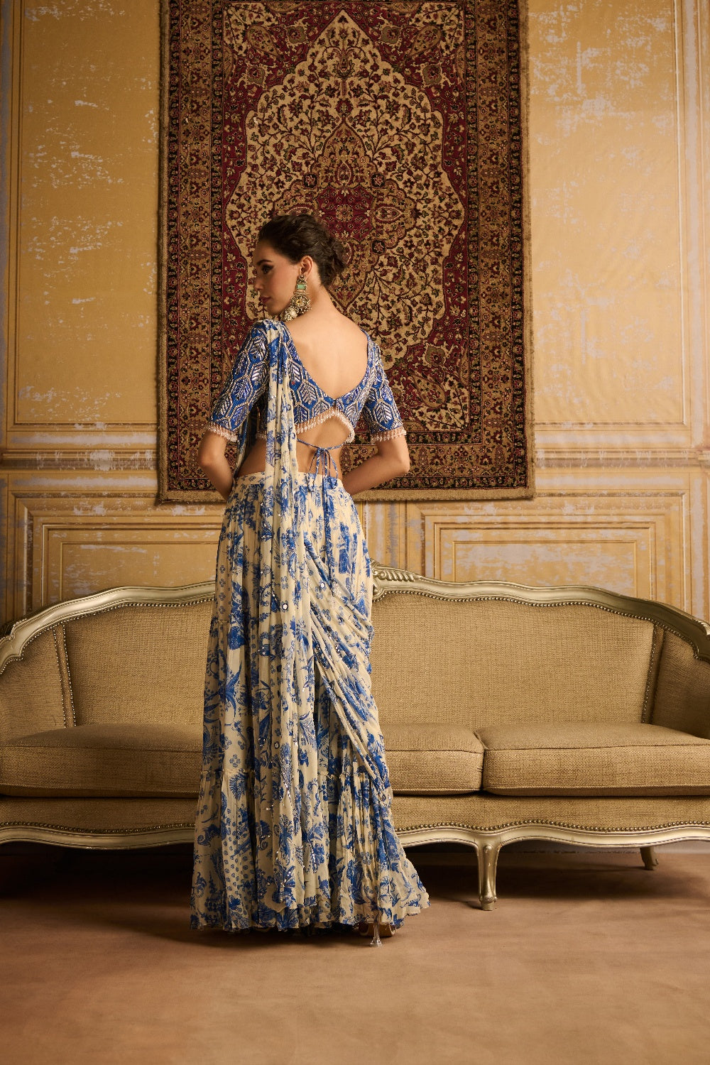 Blue Highlighted Blouse And Tiered Saree Set