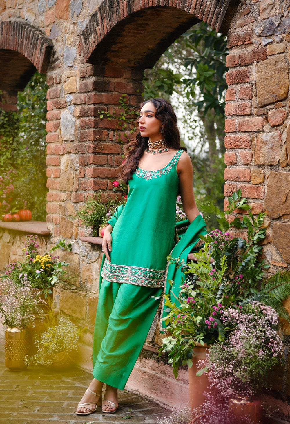 MANIKYA MANI SUIT