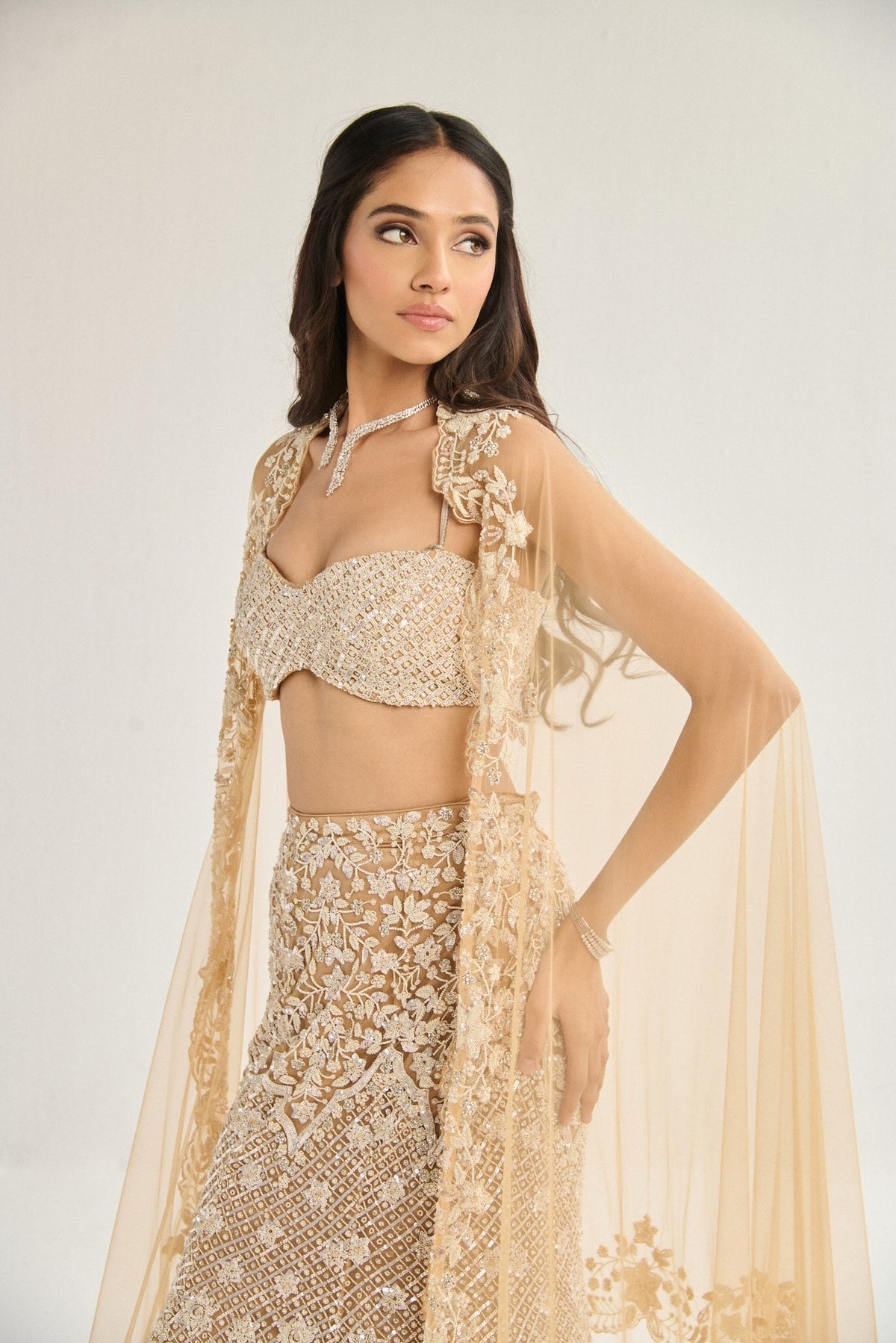 NUDE IVORY FISHCUT