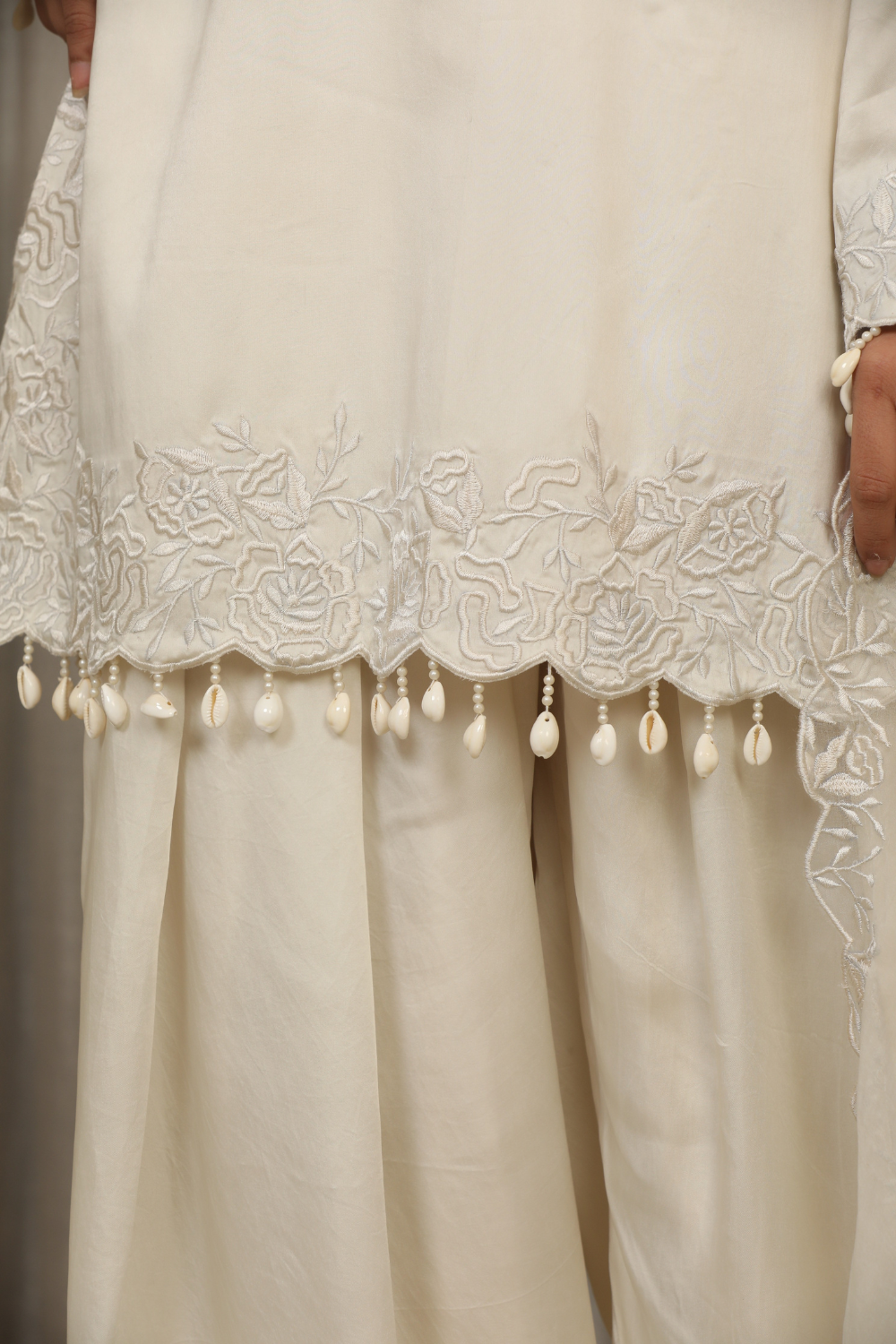 White Richa Set