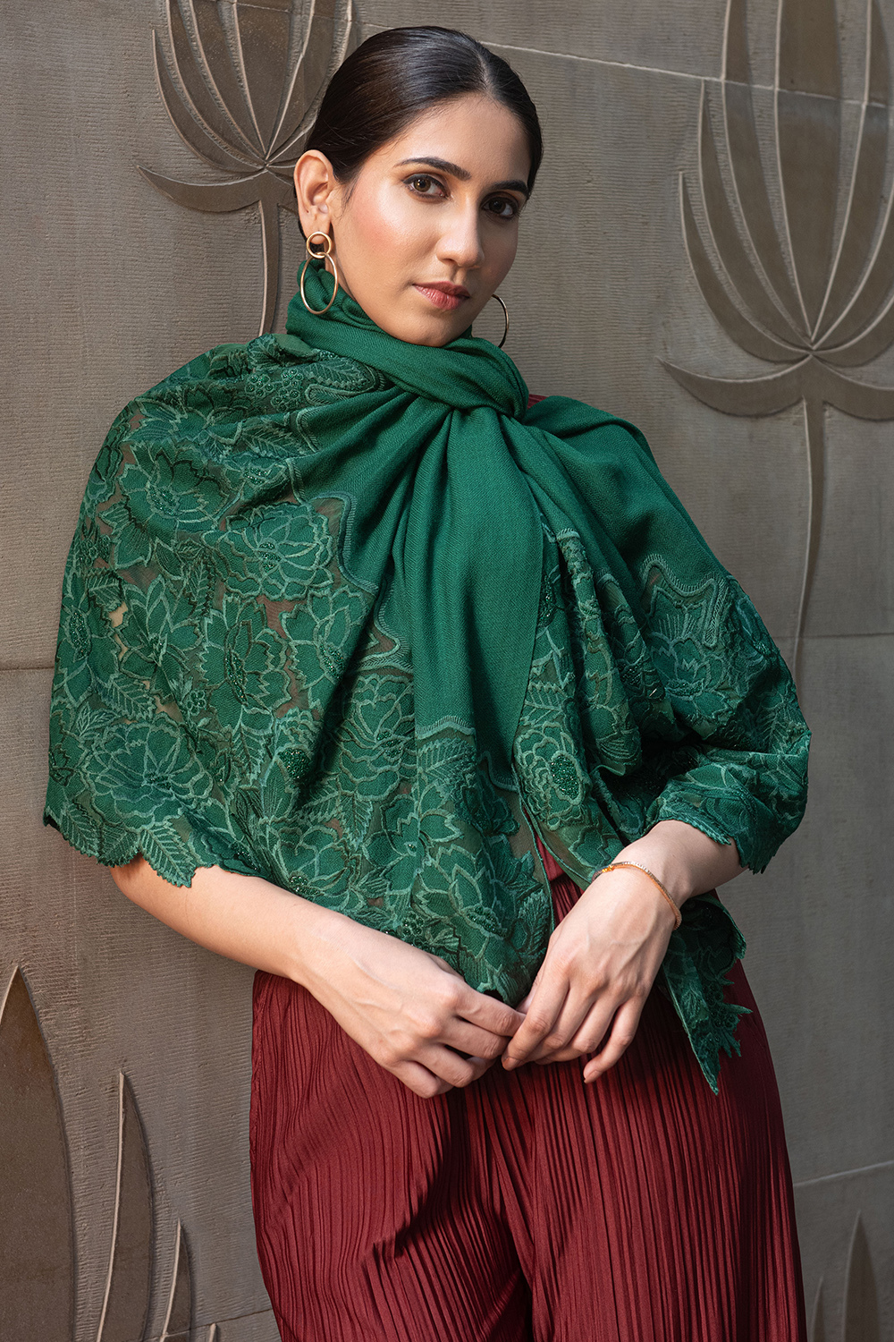 A Rose Dream | Embroidered Wool Silk Stole – Emerald