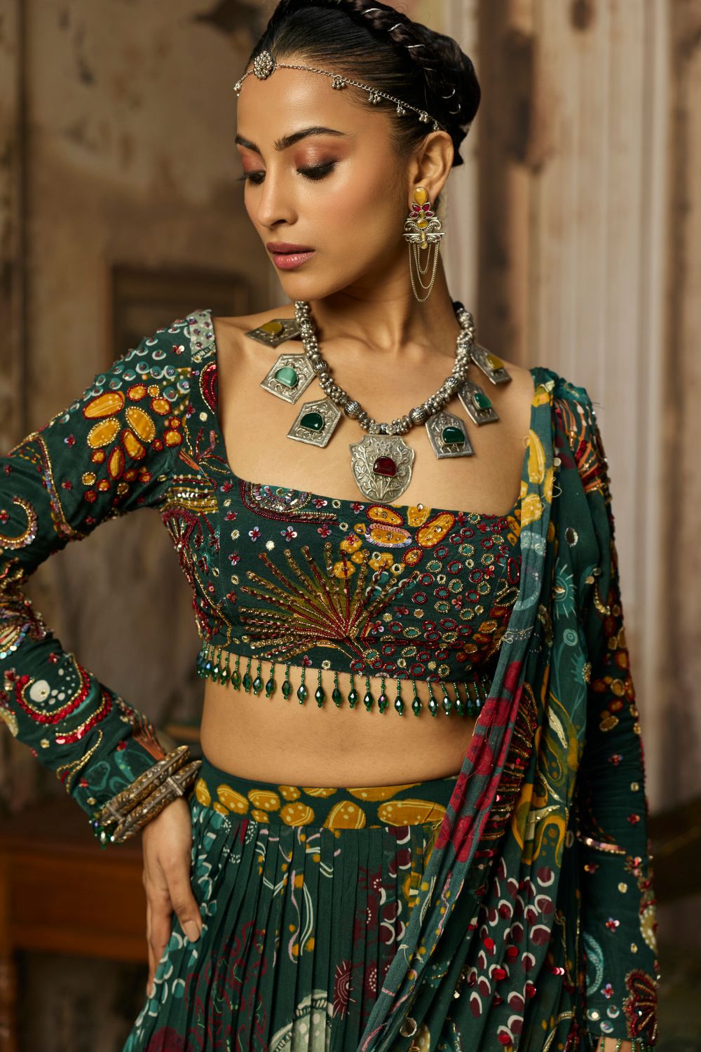 DARK GREEN PRINTED AND HIGHLIGHTED TIERED SKIRT SAREE SET