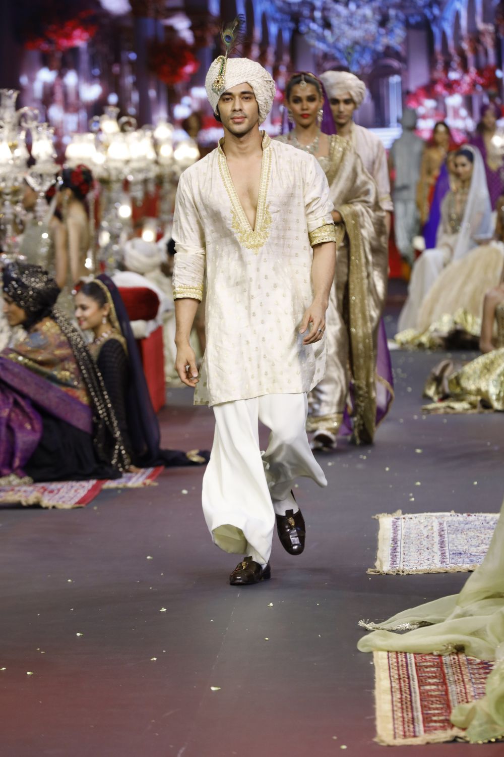 Shehzaad Ivory Kurta Set