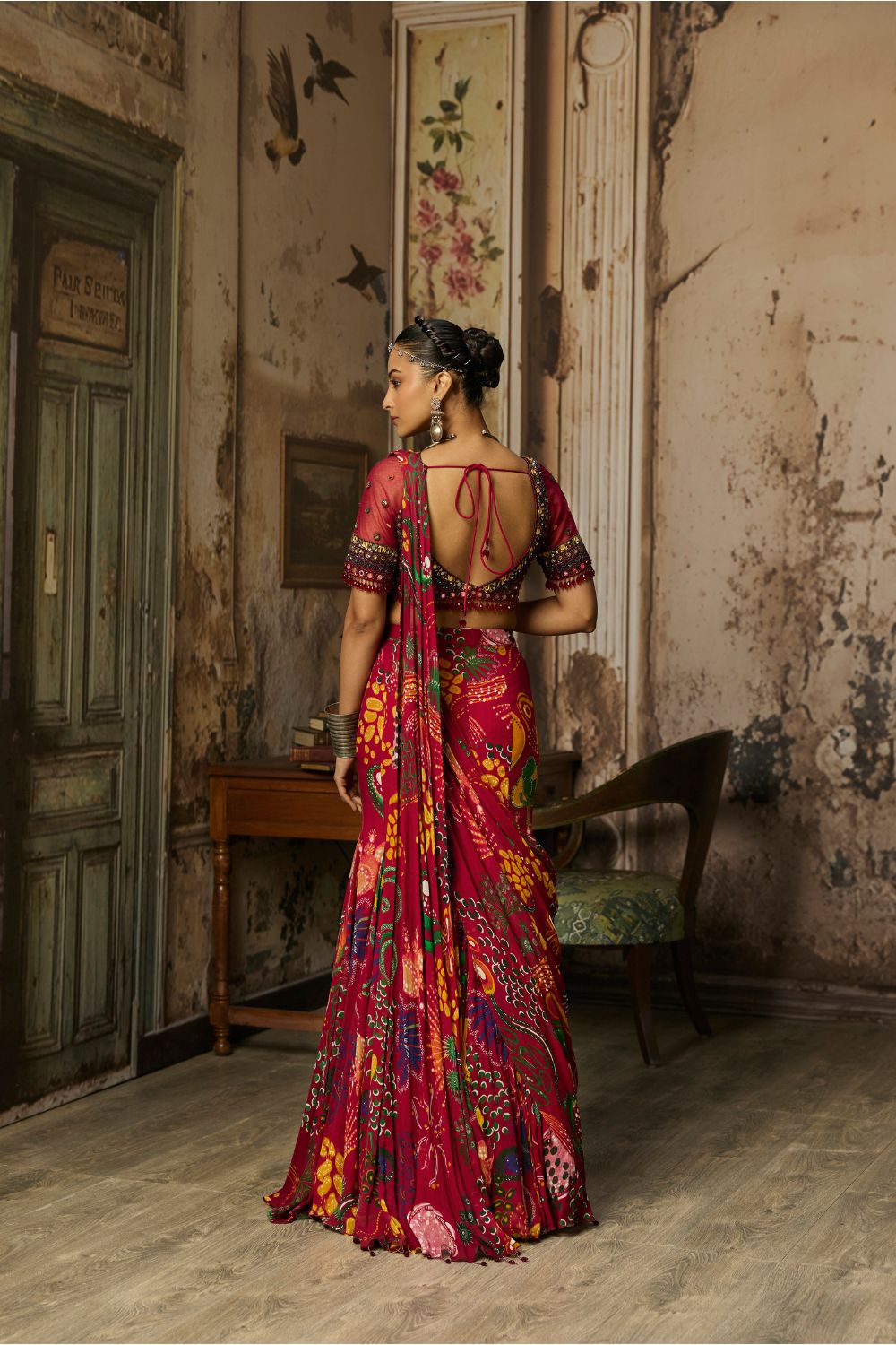 DEEP RED EMBROIDERED BLOUSE WITH MERMAID SKIRT SAREE SET