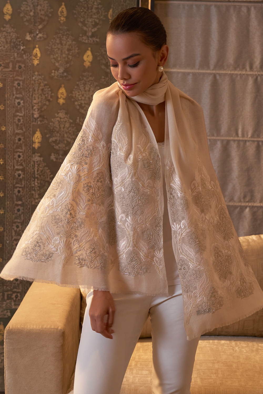 Royal Crest | Embroidered Wool Silk Stole