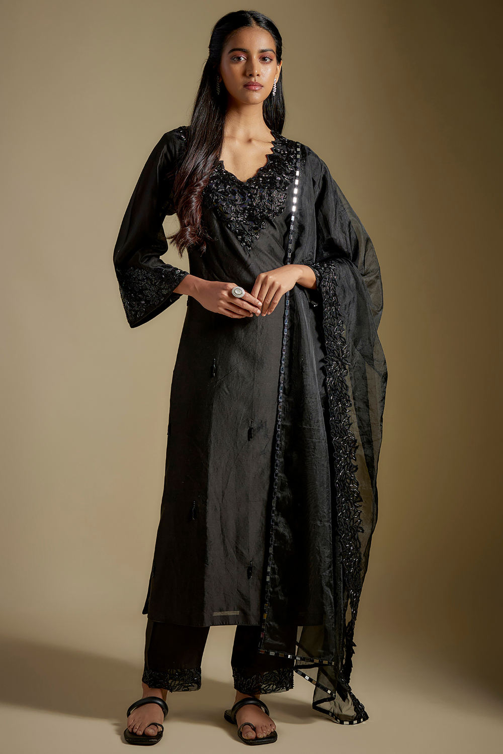 Velvoura Kurti Set