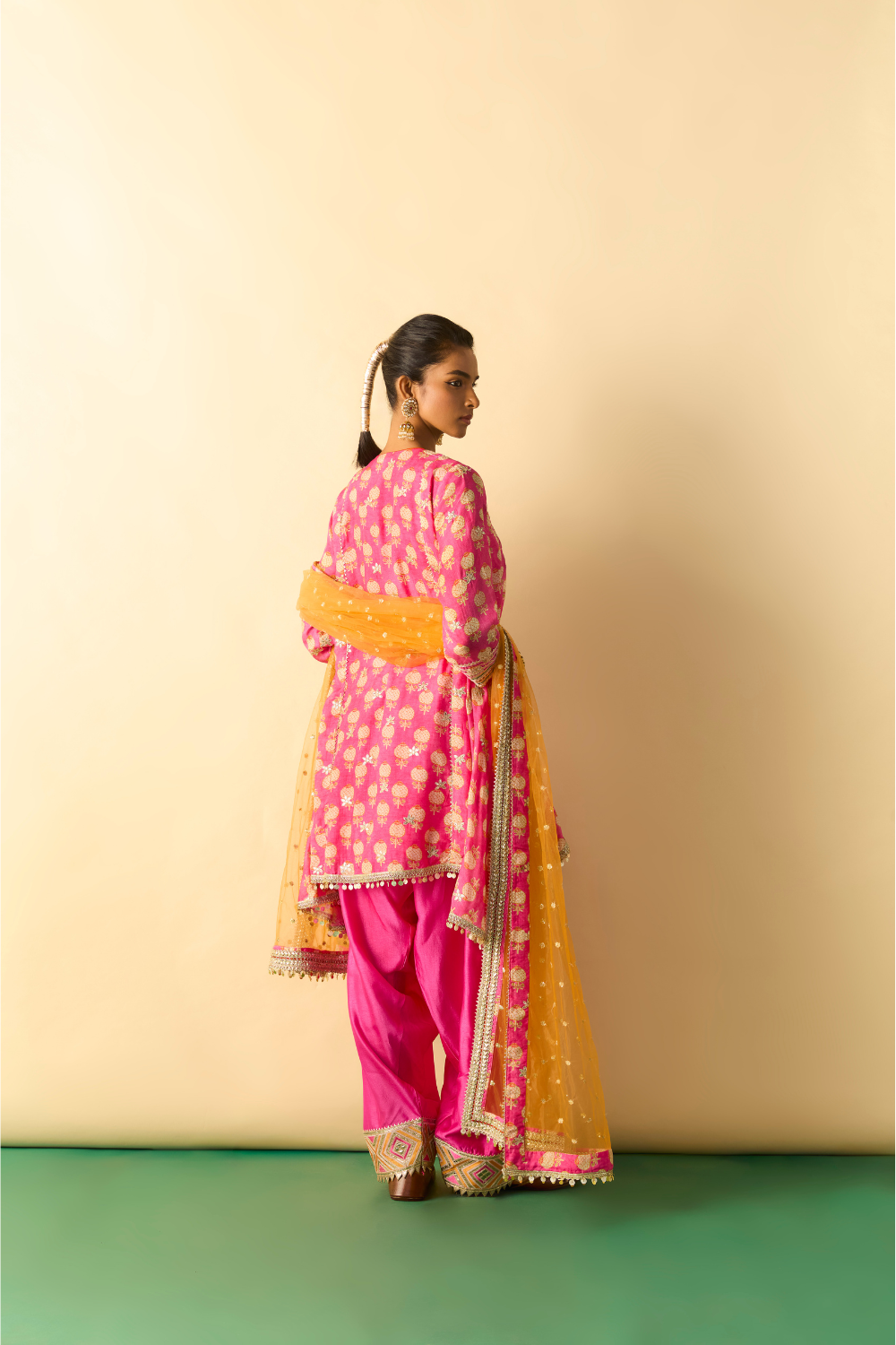 Anvi Farshi Set