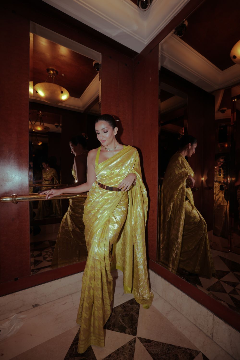 Open Border Houndstooth- GOLD ZARI