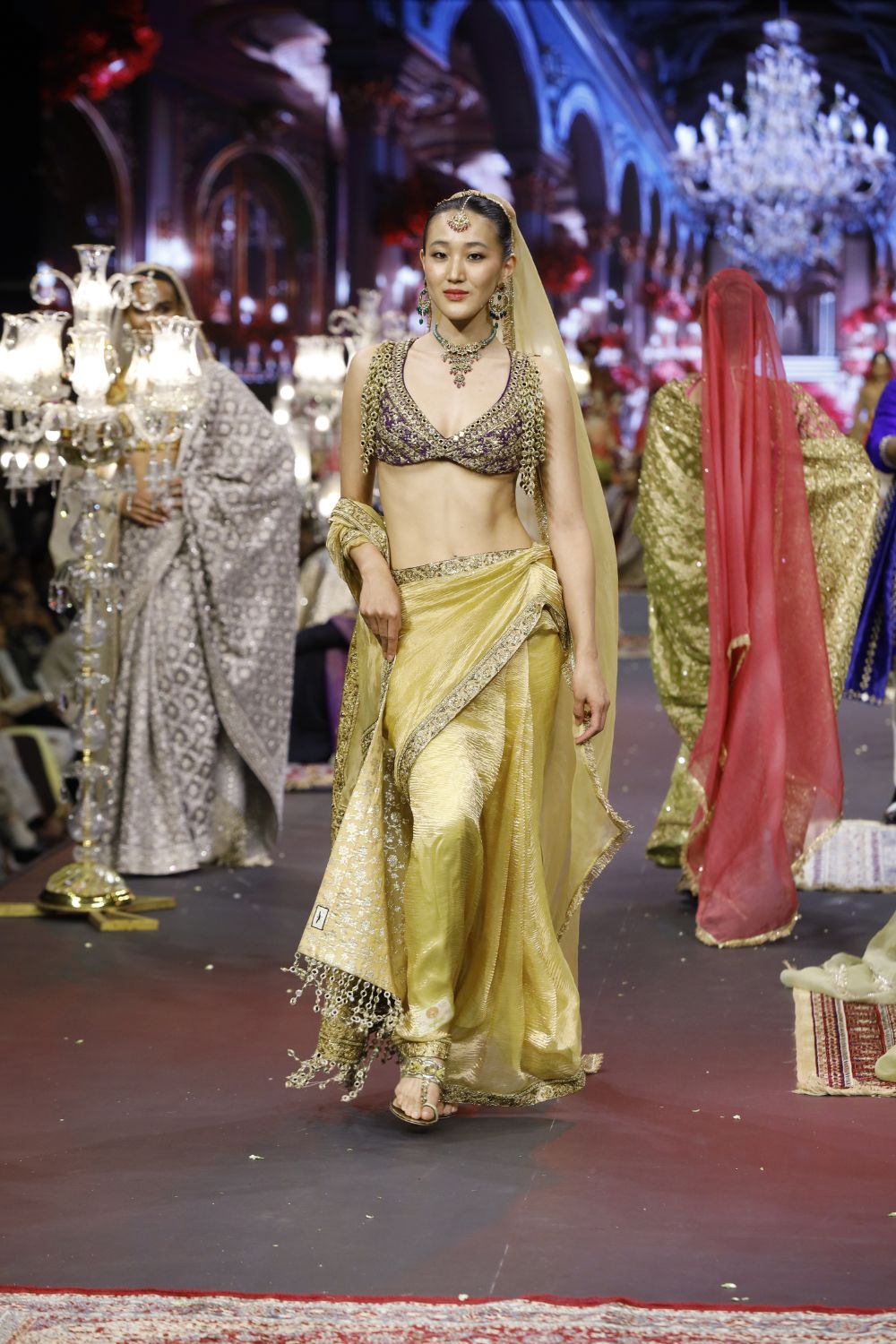 Pehrang Saree Set