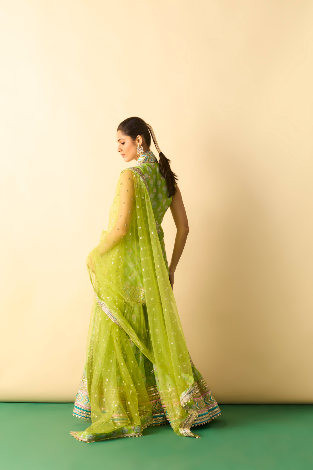 Aarvi Sharara Set