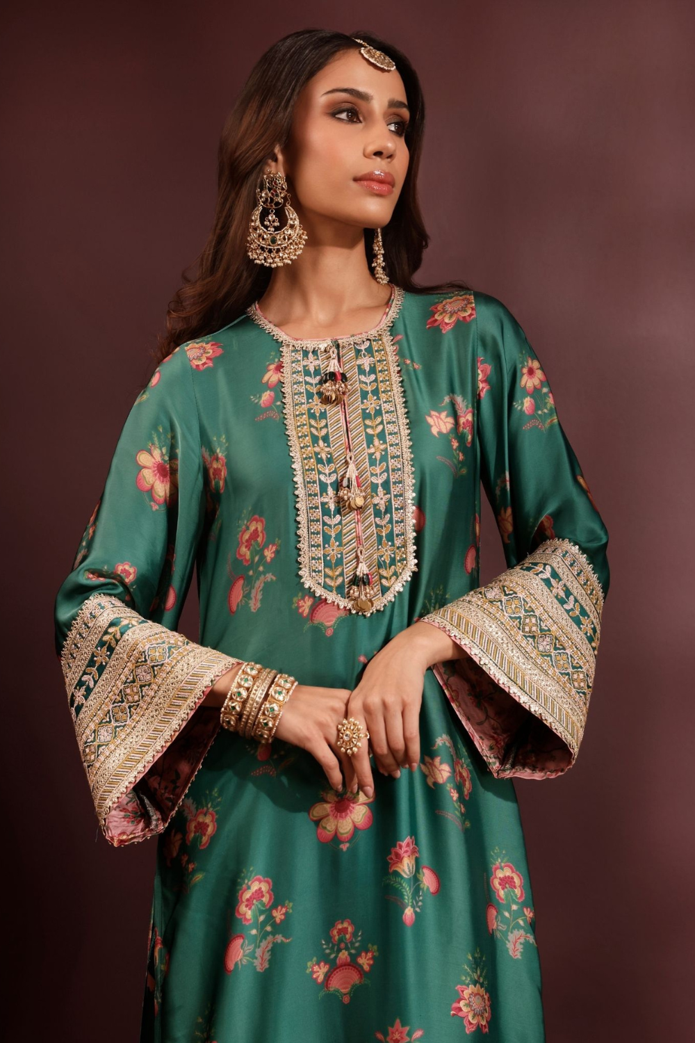 Ovia Cupro Satin Printed Emerald Green Kurta & Pant Set