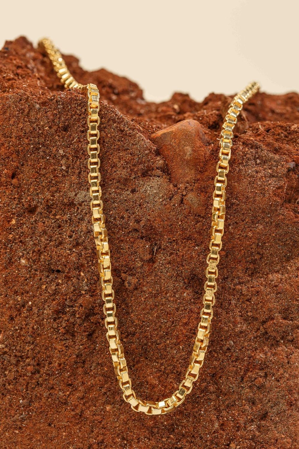 Amour Boxy Chain