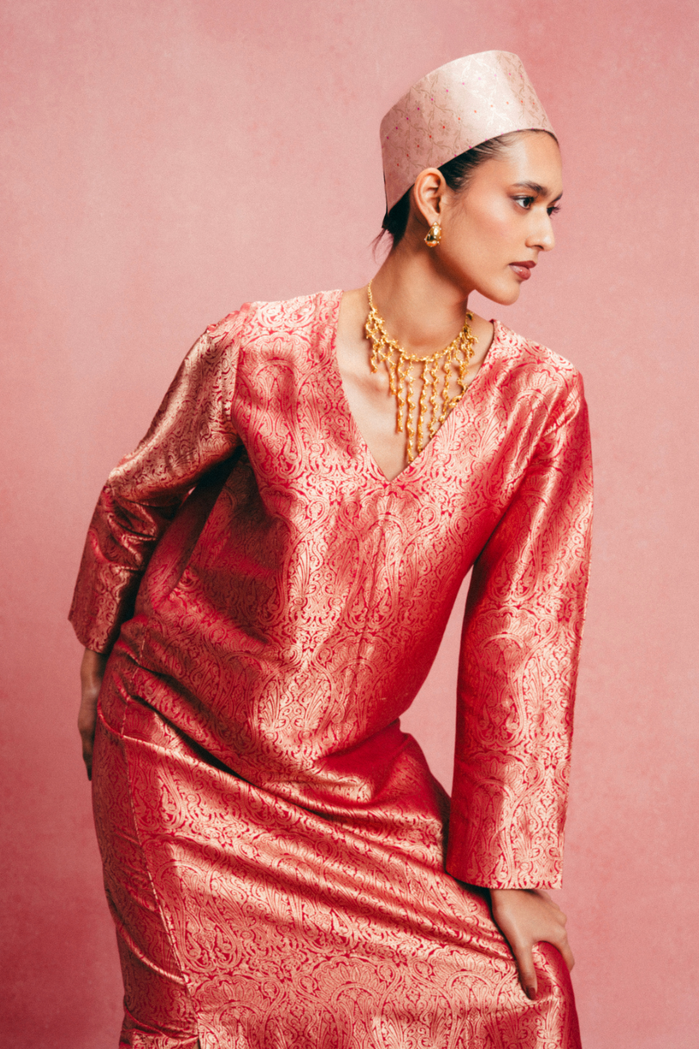 Handwoven Salmon Pink Banarasi Kaftan