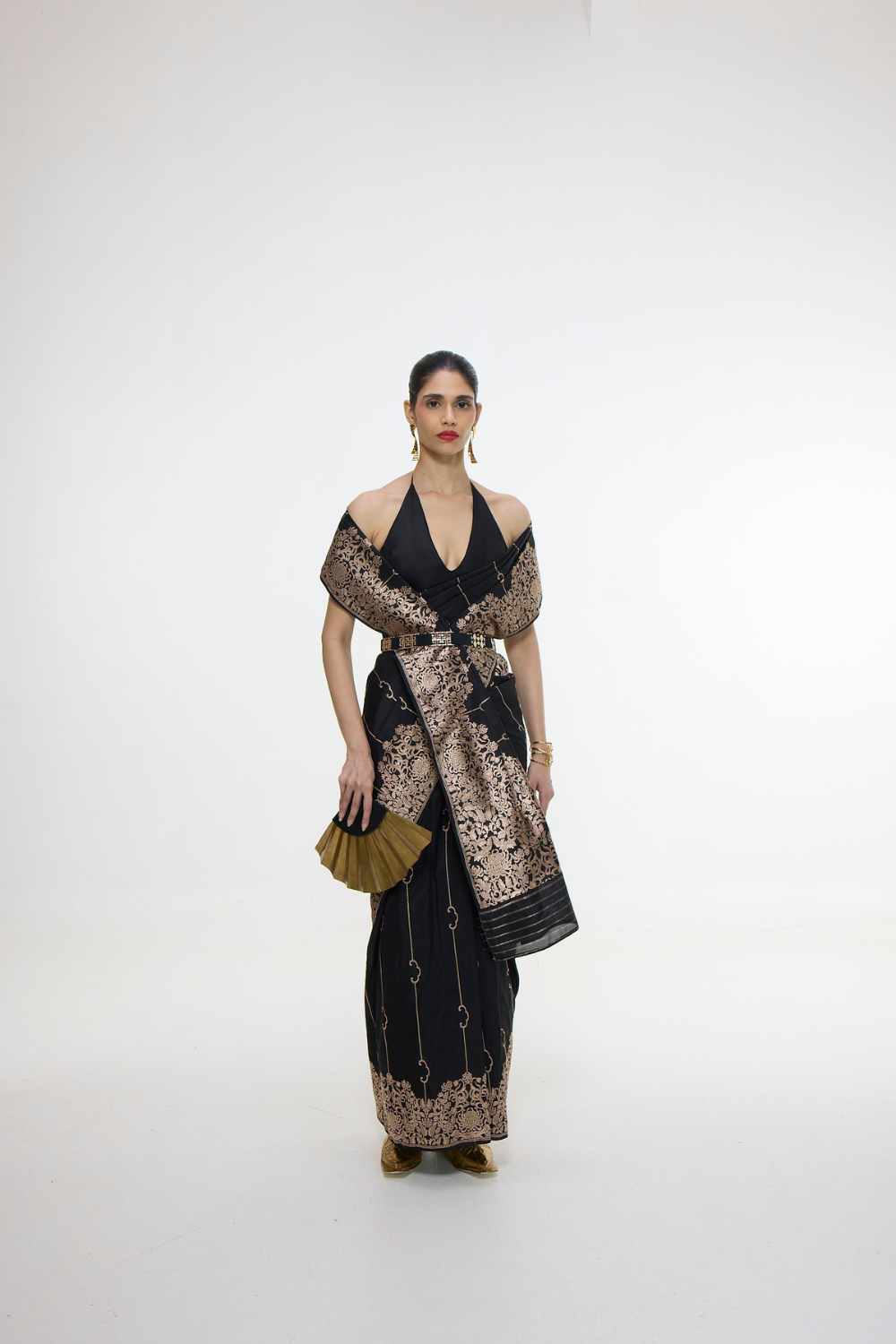 Handwoven Black Mashroo Silk Saree