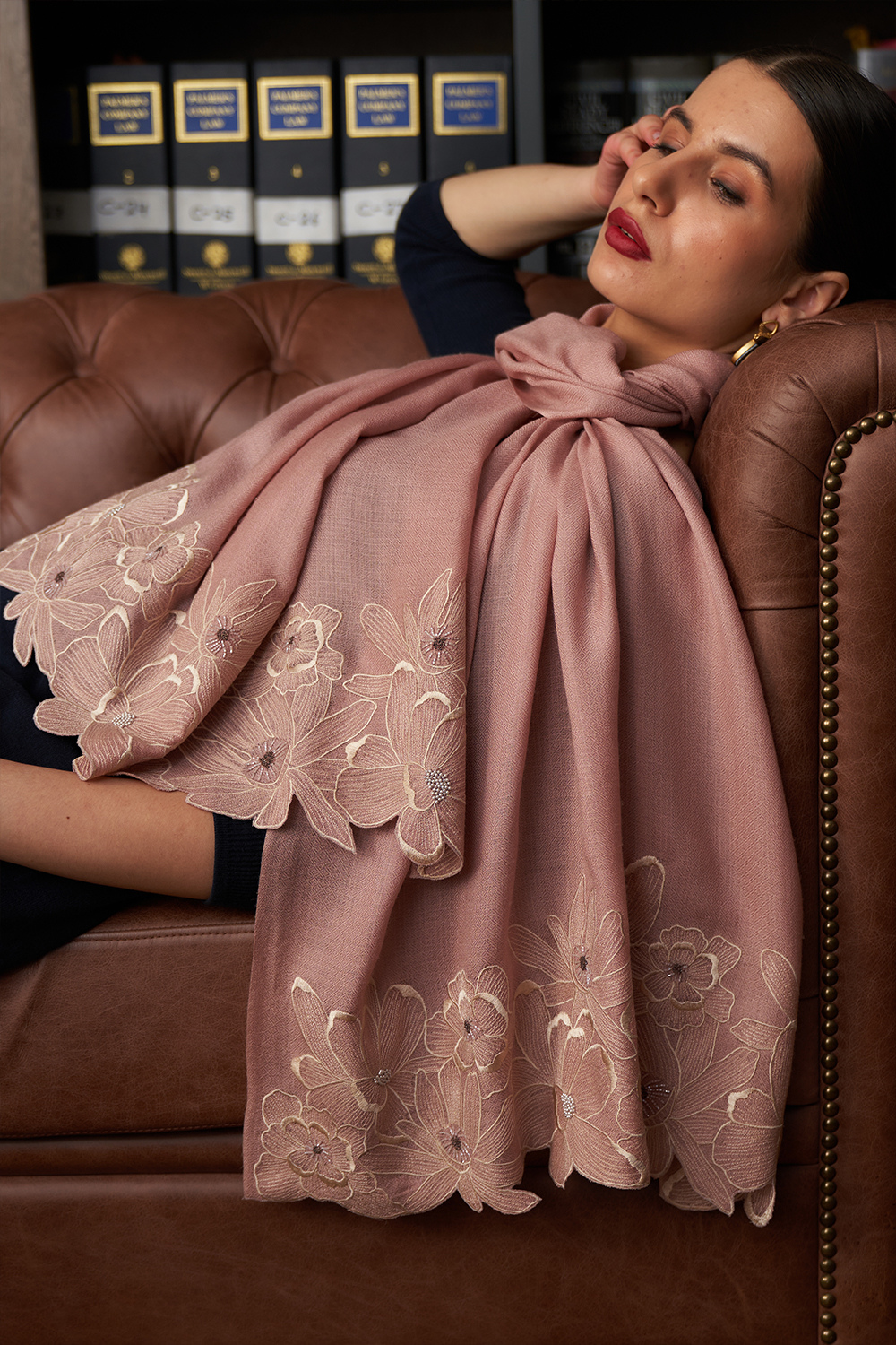 Magnolia Bloom | Embroidered Wool Silk Stole – Pale Mauve