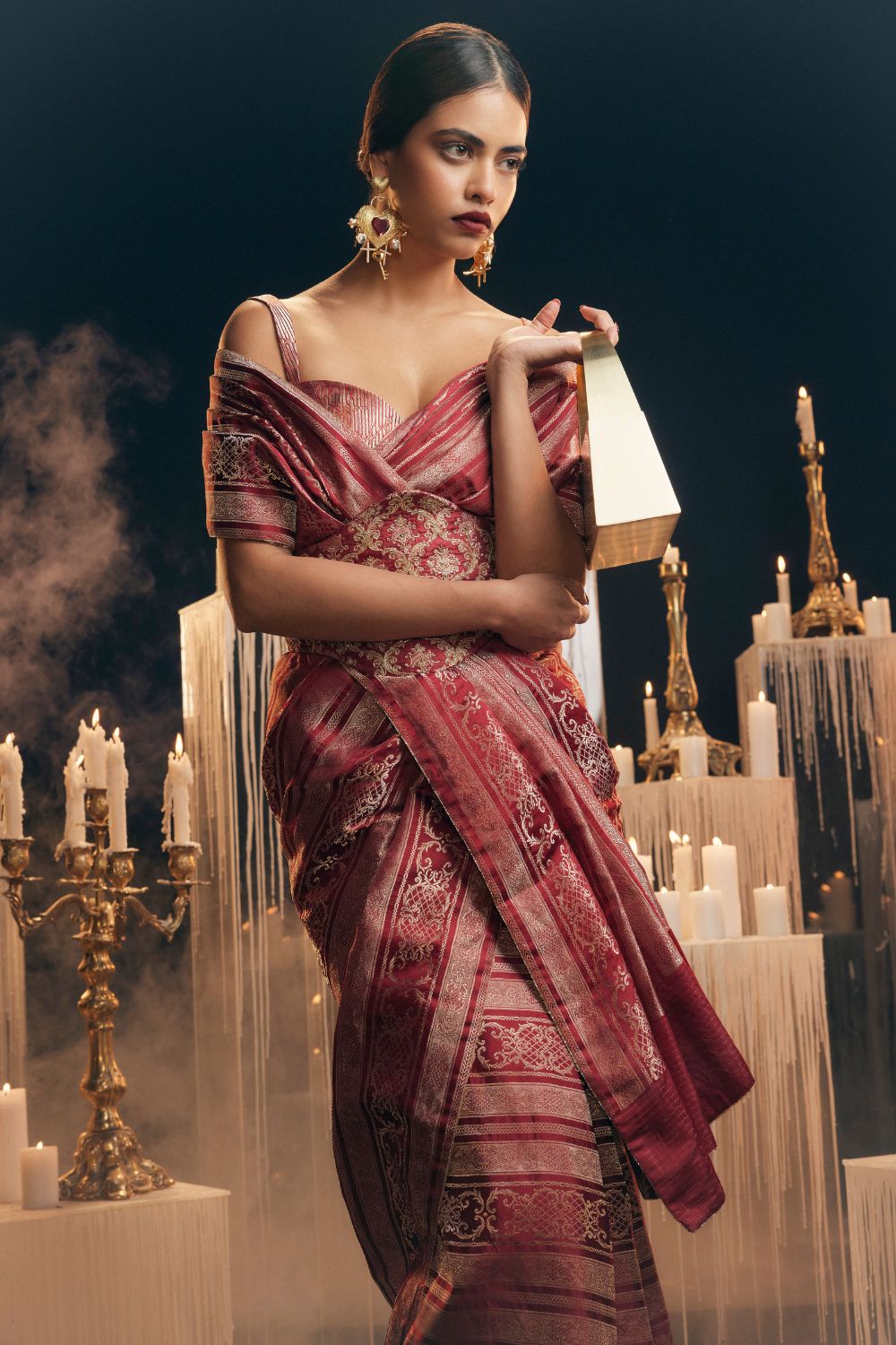 I do Saree in Maroon