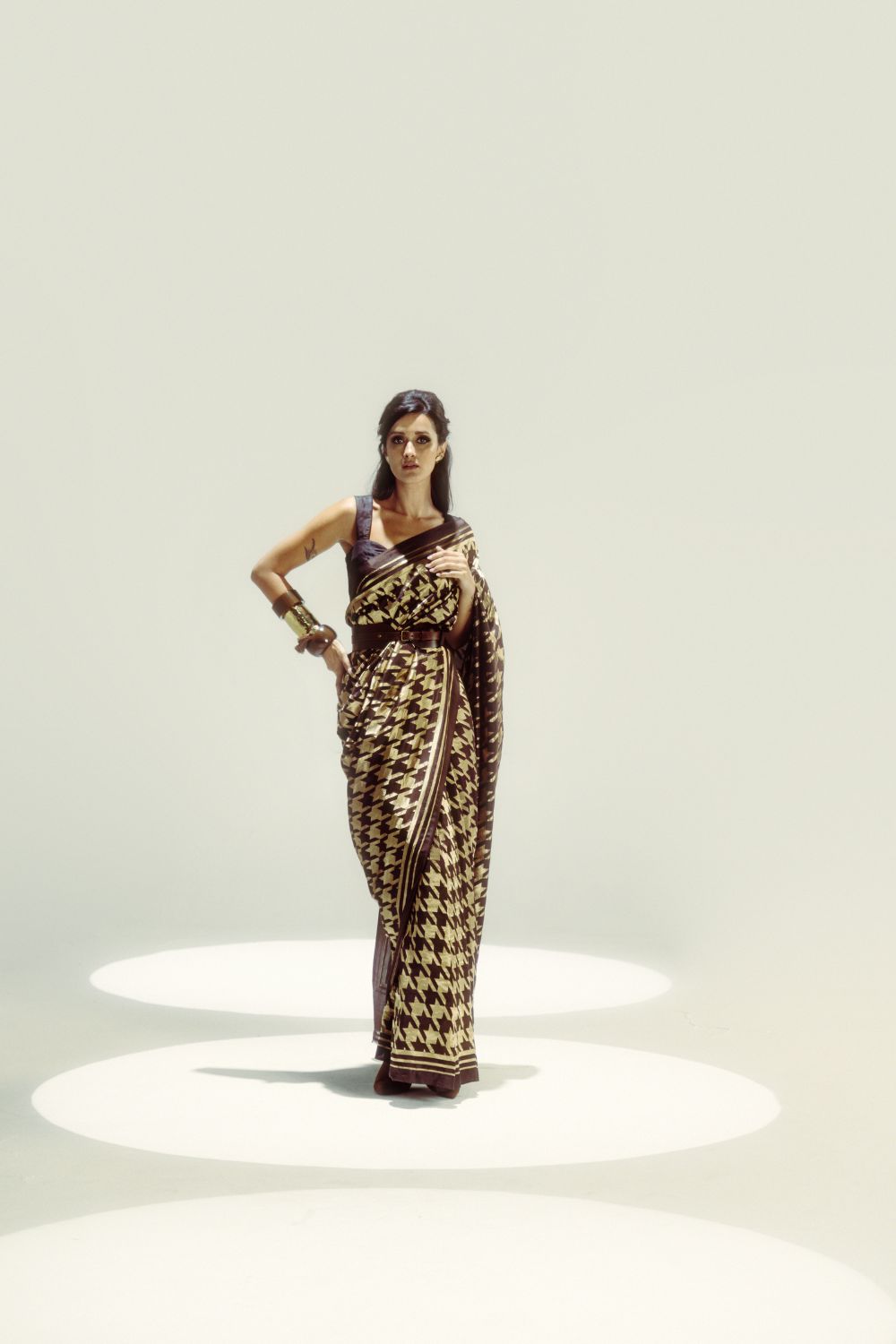 Open Border Houndstooth- GOLD ZARI