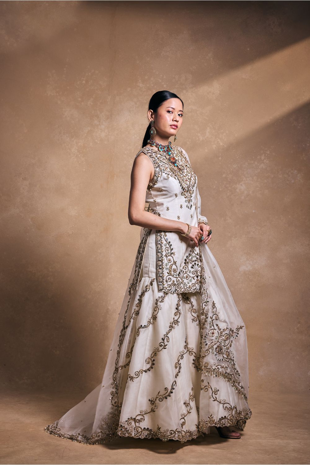 IVORY GHARARA SET