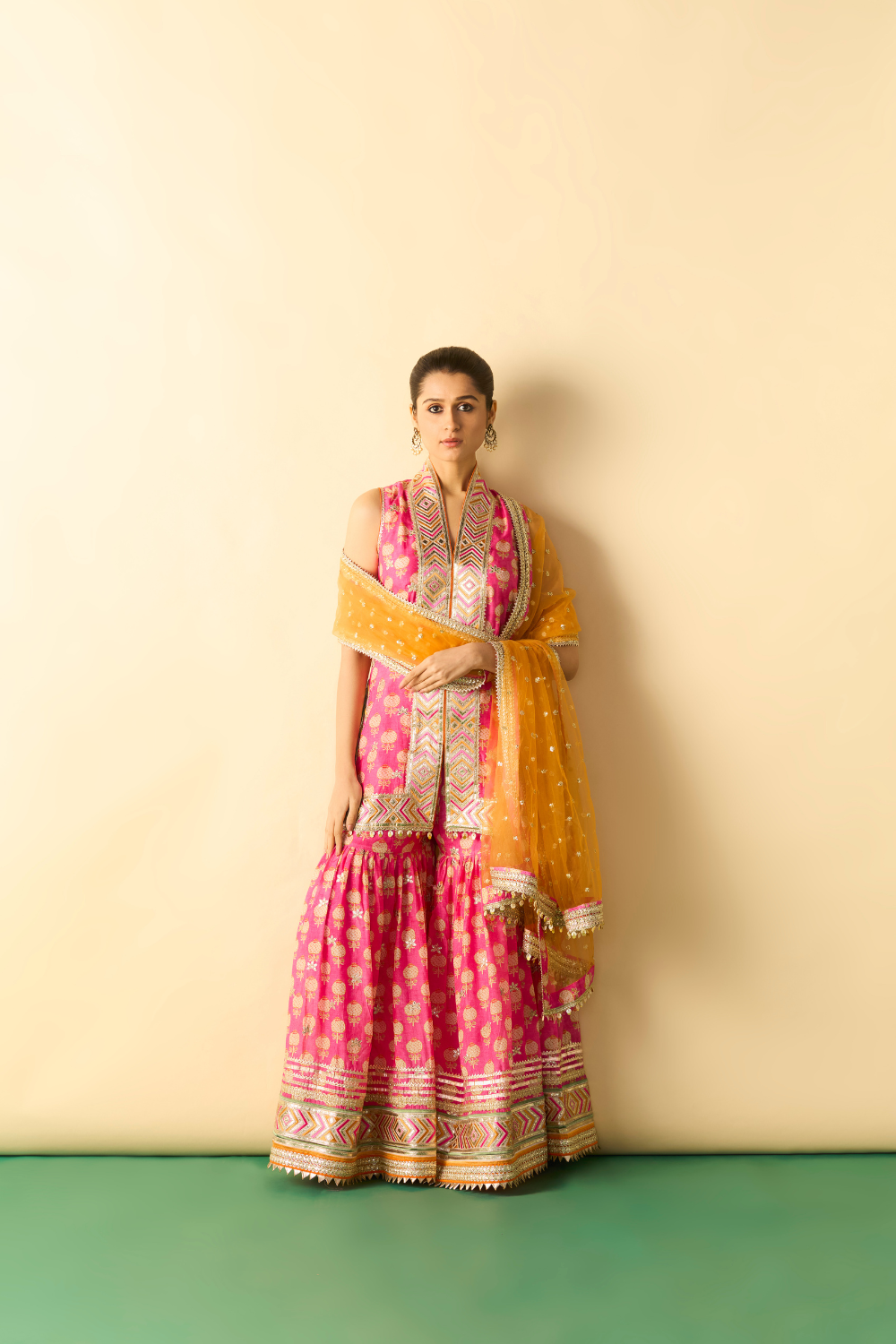 Aarvi Sharara Set