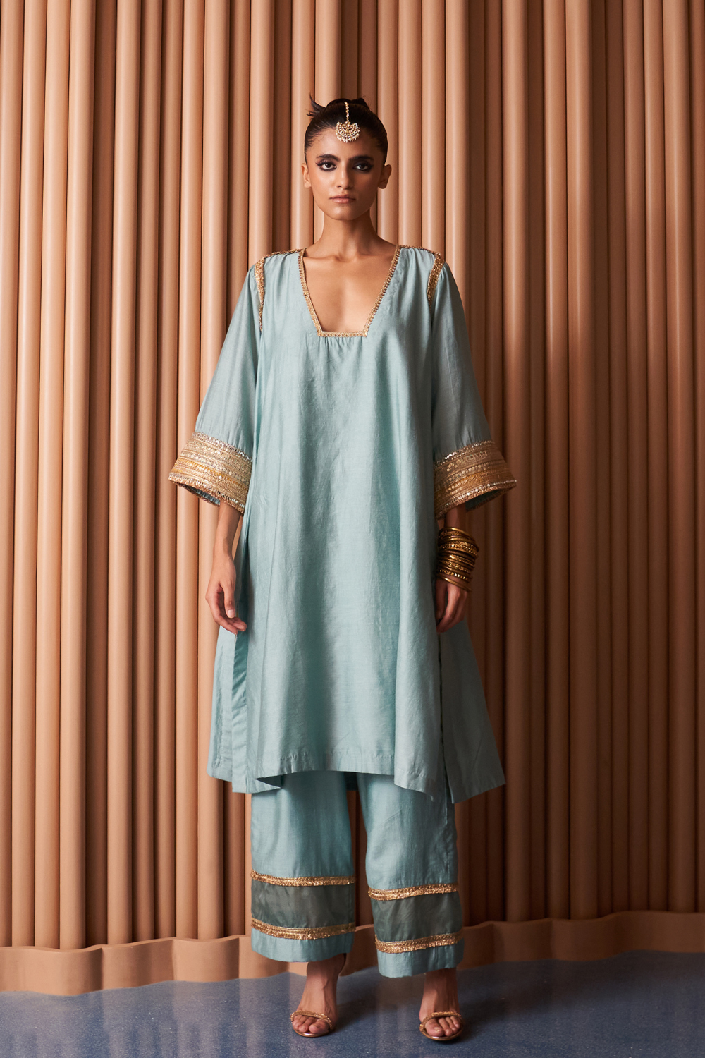 Caroline Kurta set