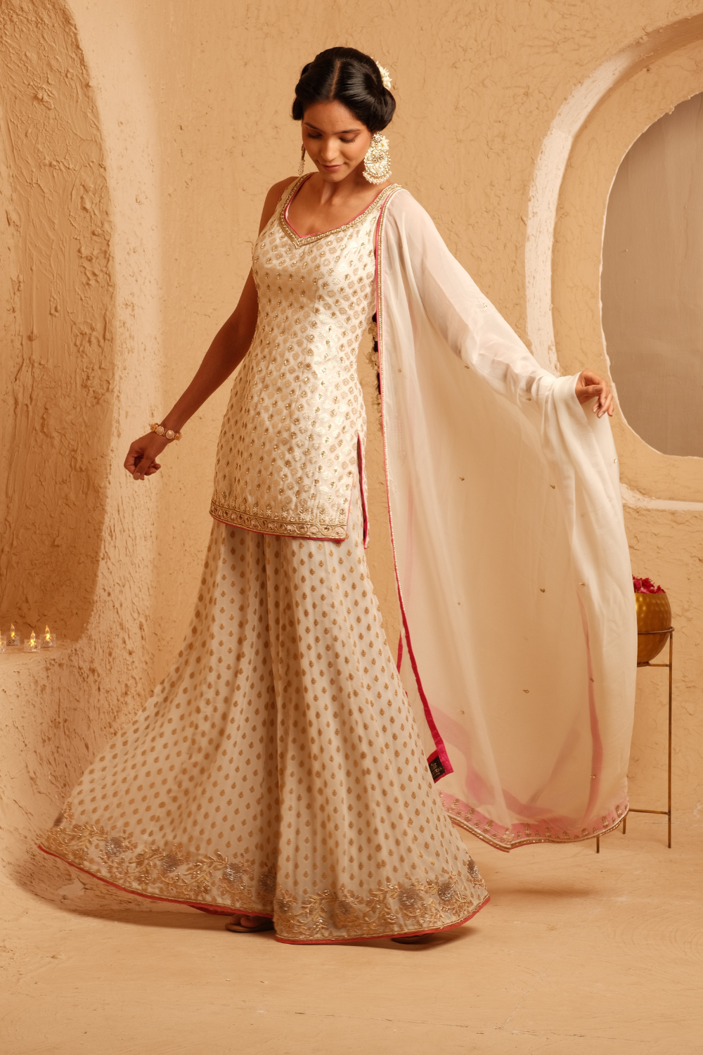Suvarna Sharara