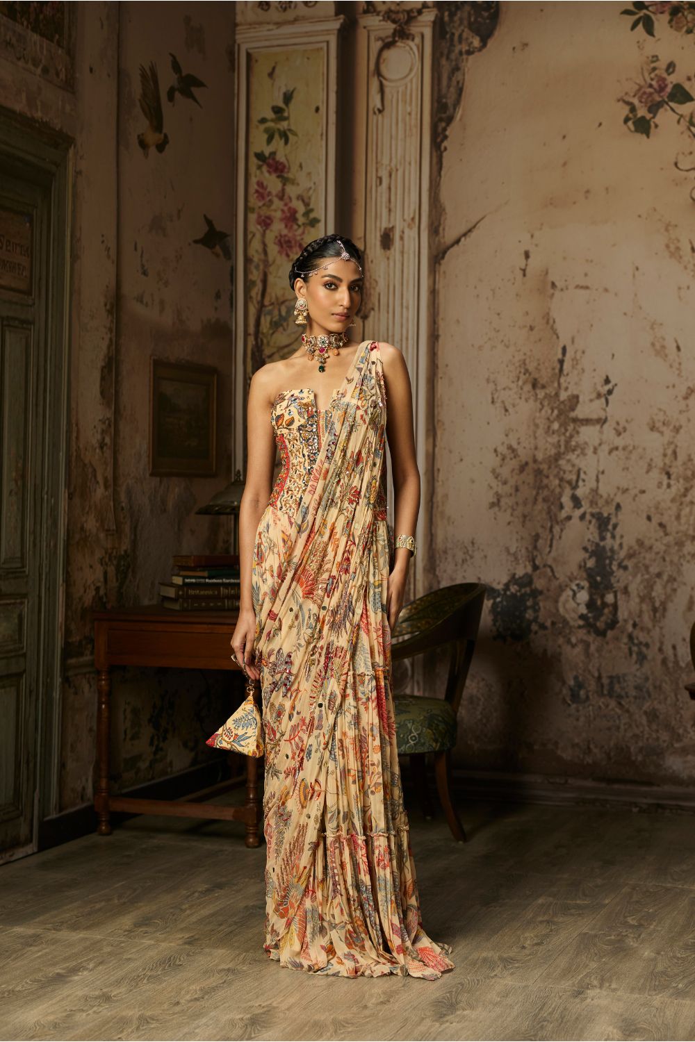 BEIGE PRINTED AND HIGHLIGHTED CORSET WITH TIERED SKIRT SAREE SET