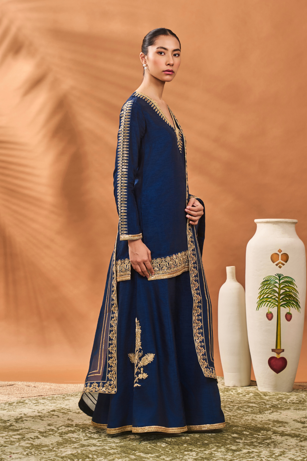 BLUE TRIKONE SHARARA SET