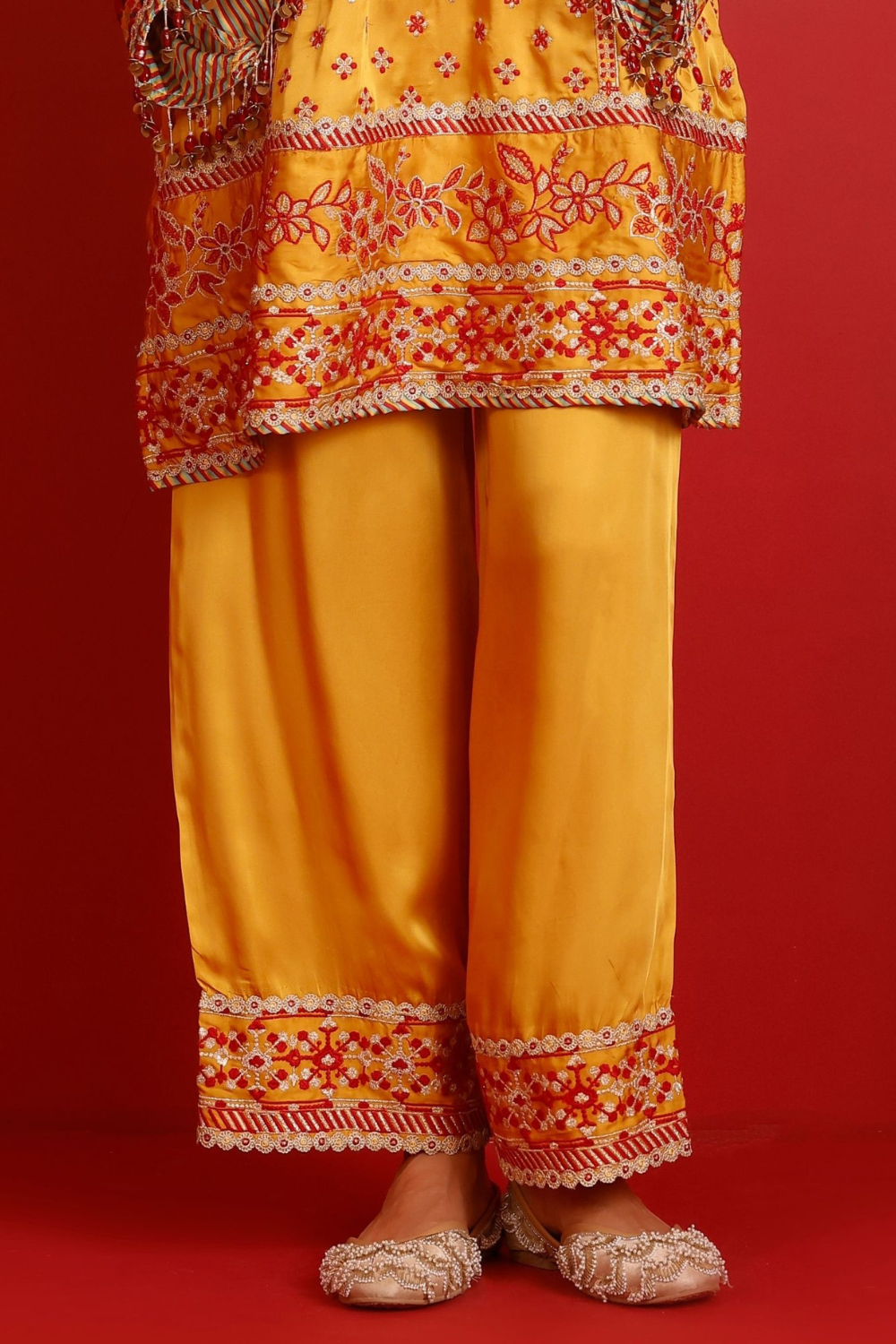 Hesi Cupro Satin Mustard Kurta Set
