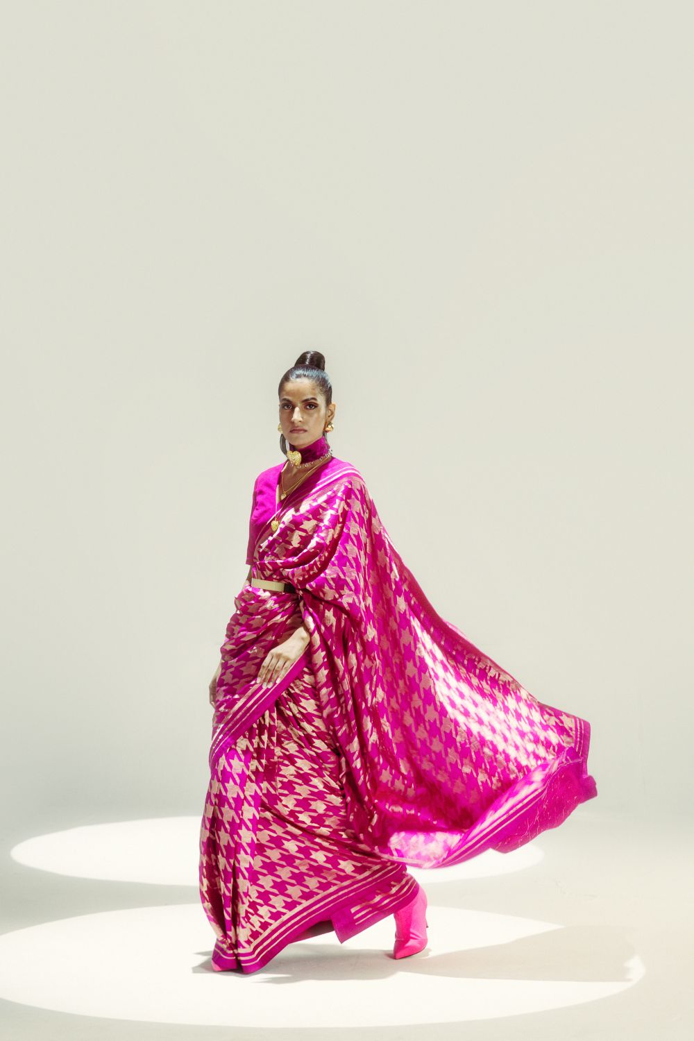 Open Border Houndstooth- GOLD ZARI