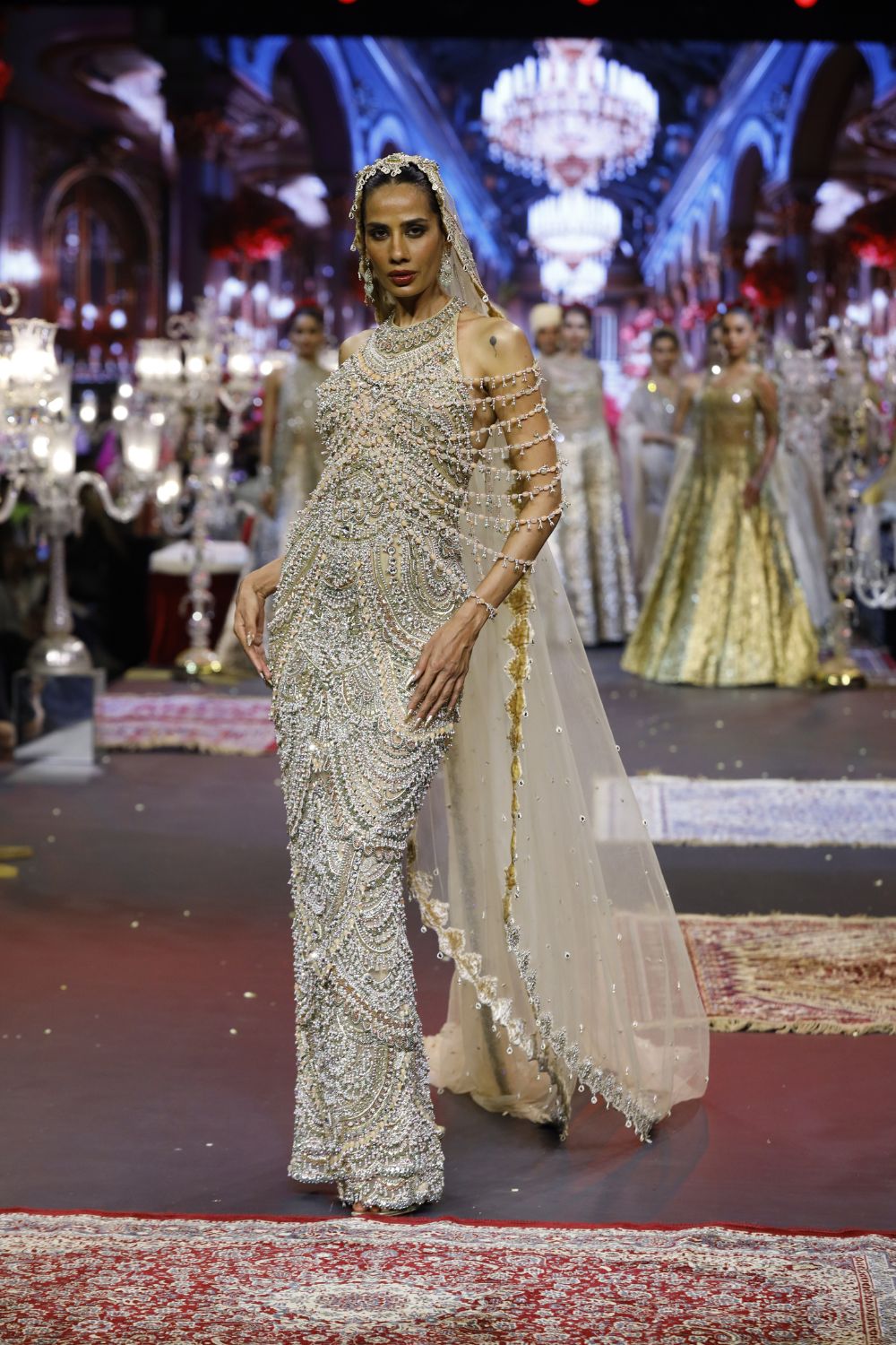 Sheeshmahal Jadau Gown