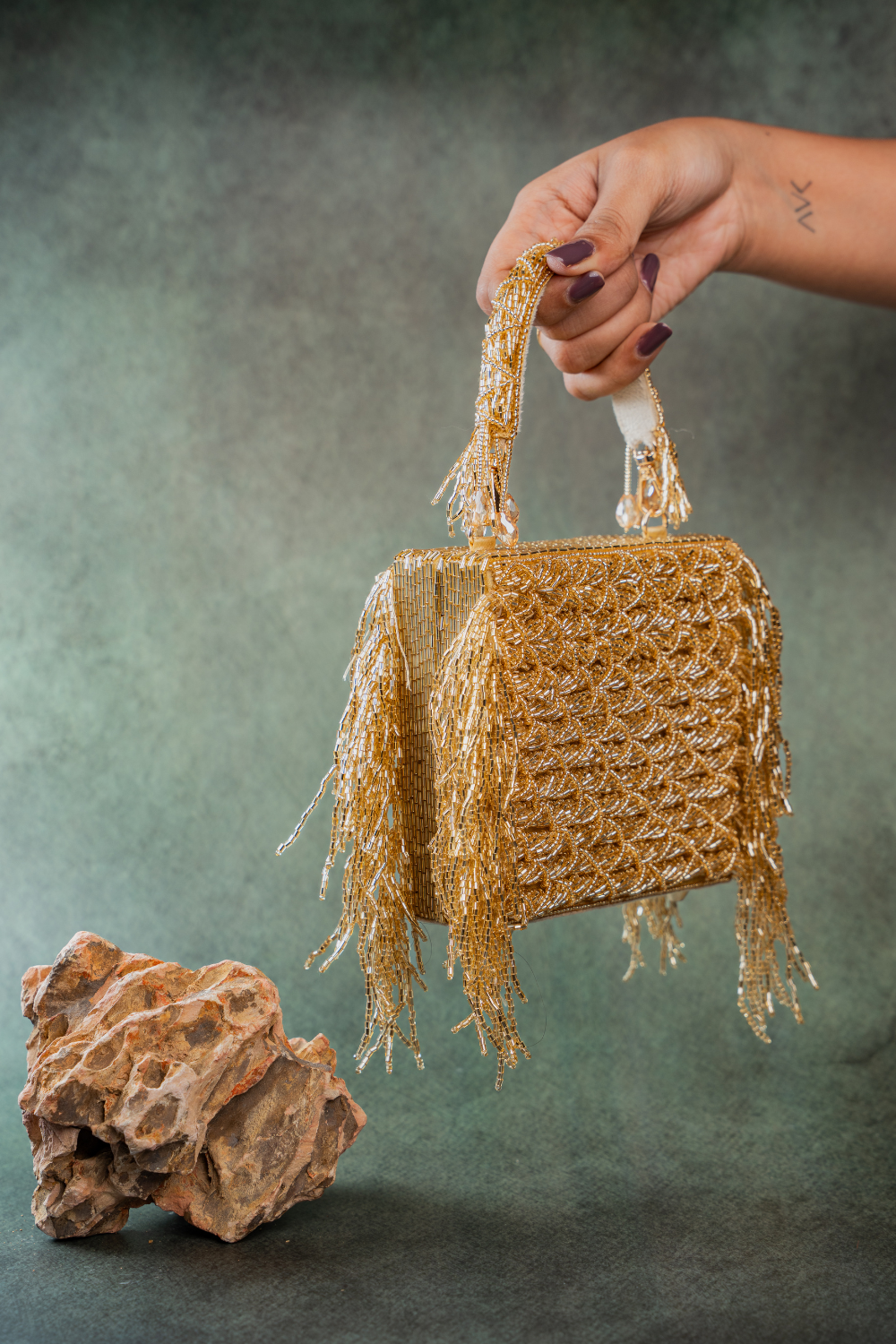 Weave Fringe Kasse Gold