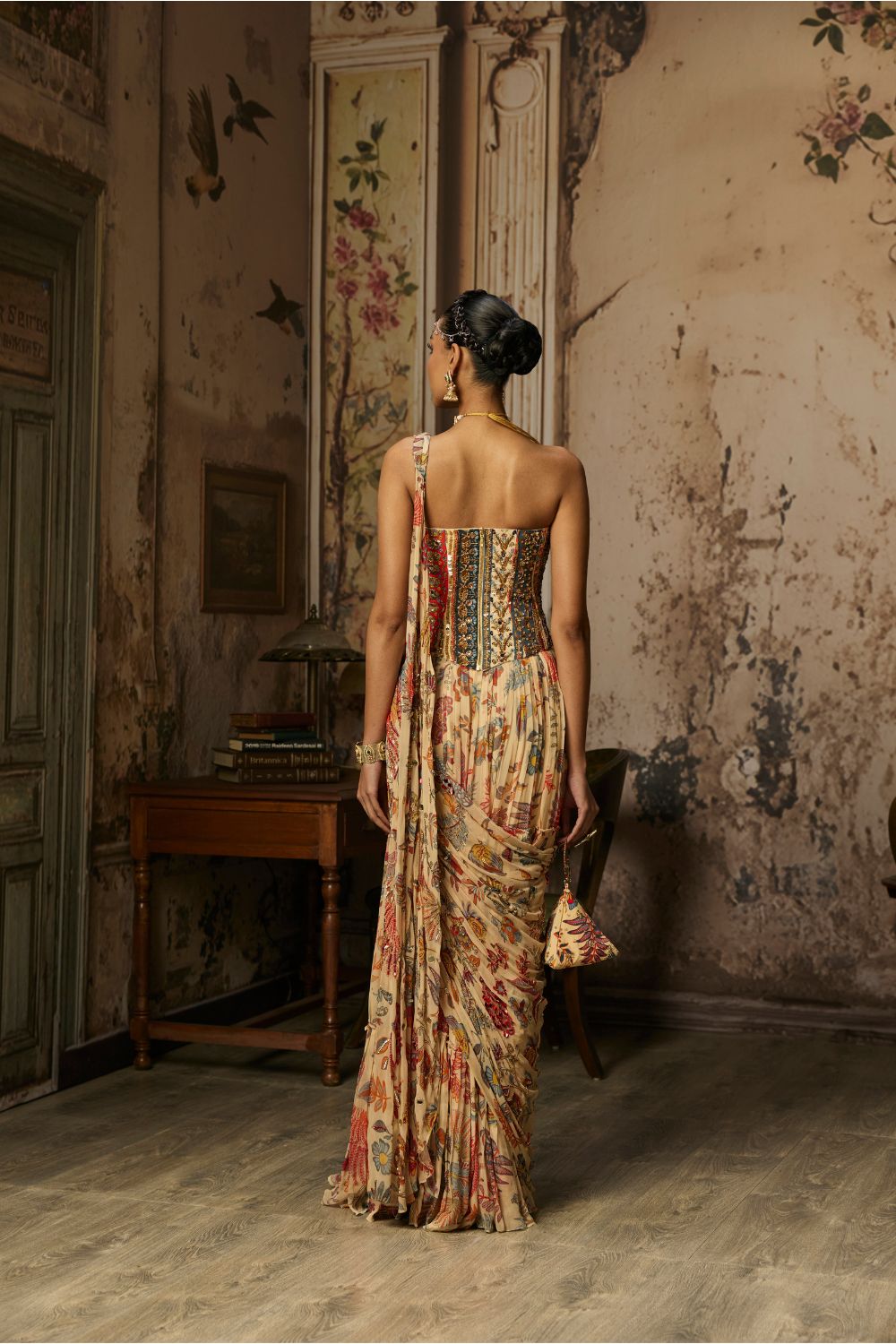 BEIGE PRINTED AND HIGHLIGHTED CORSET WITH TIERED SKIRT SAREE SET
