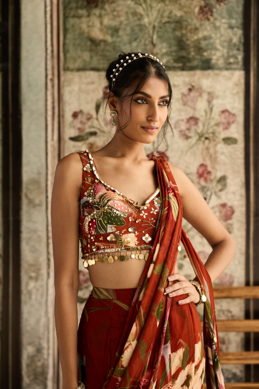 RUST FLORAL PRINT AND HIGHLIGHTED  MERMAID SAREE  SET