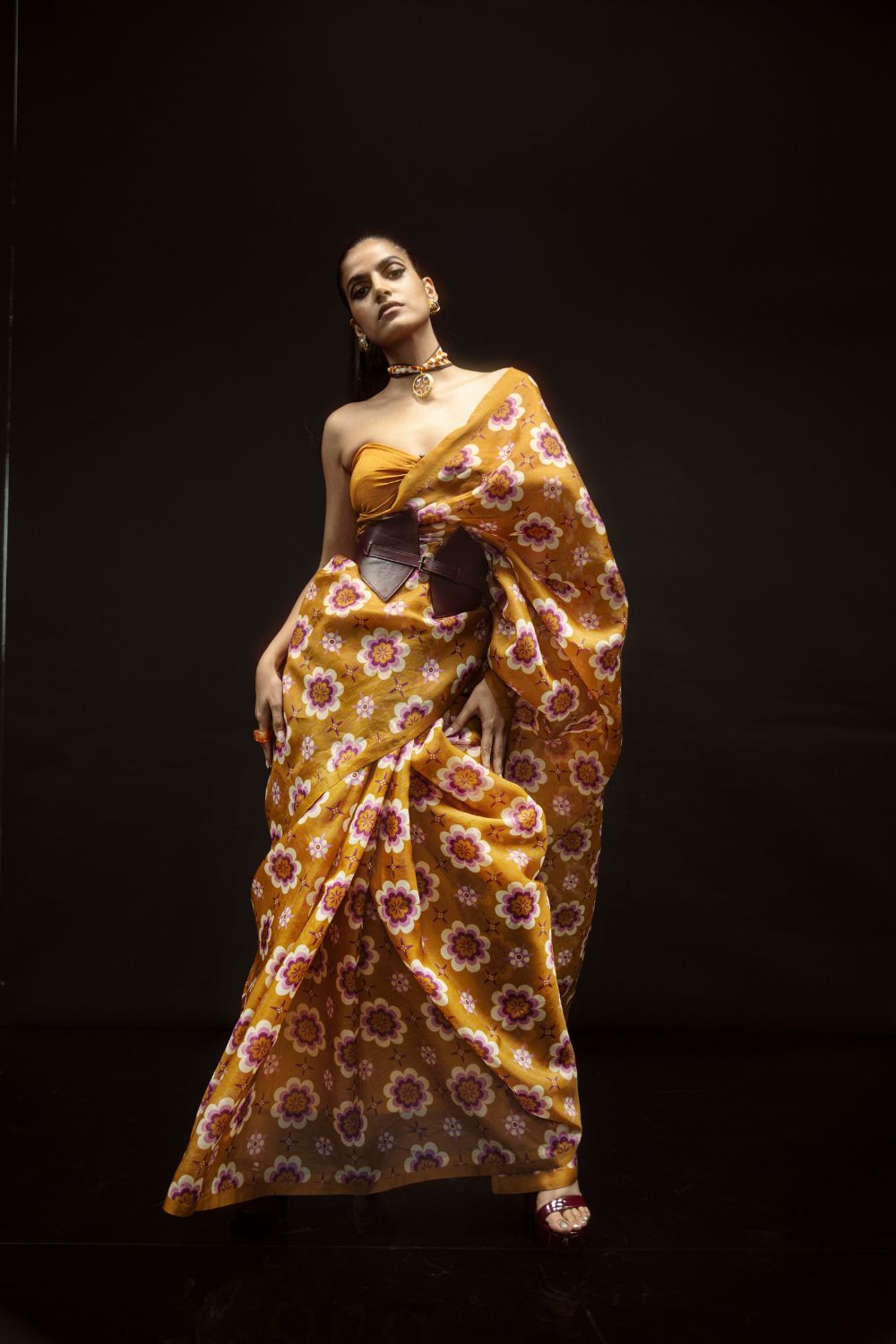Retro florals Ochre